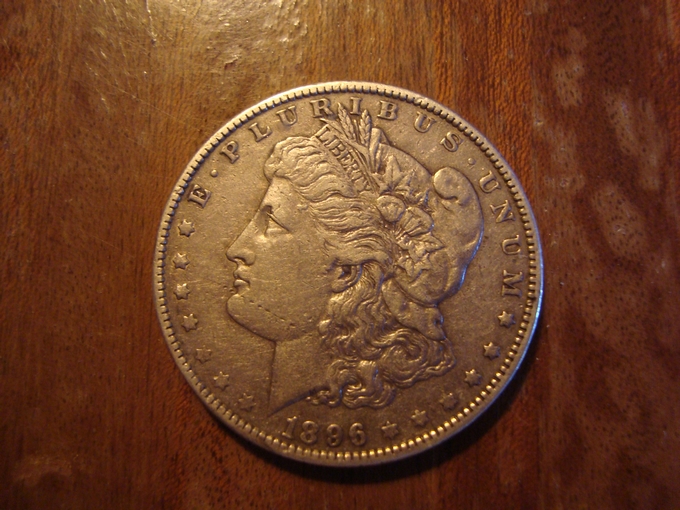 Can-I-Get-A-Grade-On-This-1896-Silver-Dollar.